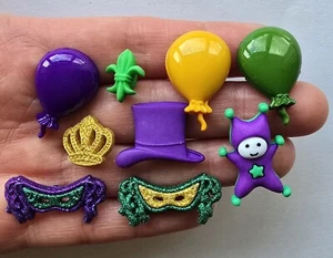 Craft Buttons MARDI GRAS CARNIVAL Balloons Mask Lent Easter Sewing Card Making - Picture 1 of 3