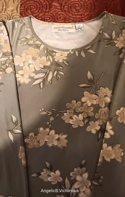 Camisa manga comprida Boca Classics verde claro com flores creme  - Imagem 1 de 4