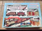 New Bright North Dickensville  Christmas Express Train Depot 1996 w box