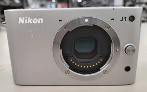 Nikon 1 J1 Digital SLR Camera Mirrorless Single Lens 10.1MP Silver Used Japan - Picture 1 of 5