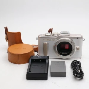 【Near Mint】OLYMPUS PEN E-PL8 16.1MP Body Only White Digital from Japan - Picture 1 of 12