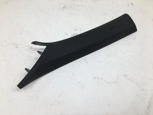 Chevrolet Camaro 2016-2024 delantero izquierdo un pilar cubierta de plástico OEM - Imagen 1 de 5