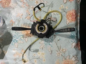 Suzuki Ignis 1.5 Sport 2004/06 Indicator Arm With airbag squib circuit - Picture 1 of 6
