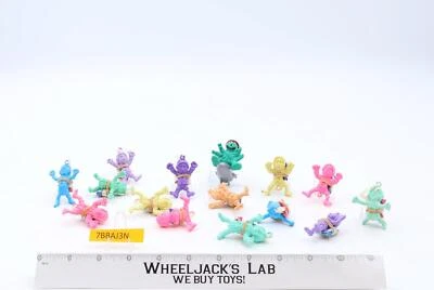 Lote de 15 figuras de acción imperiales vintage 1975 Poopa Troopers con paracaídas Foto 1 de 2