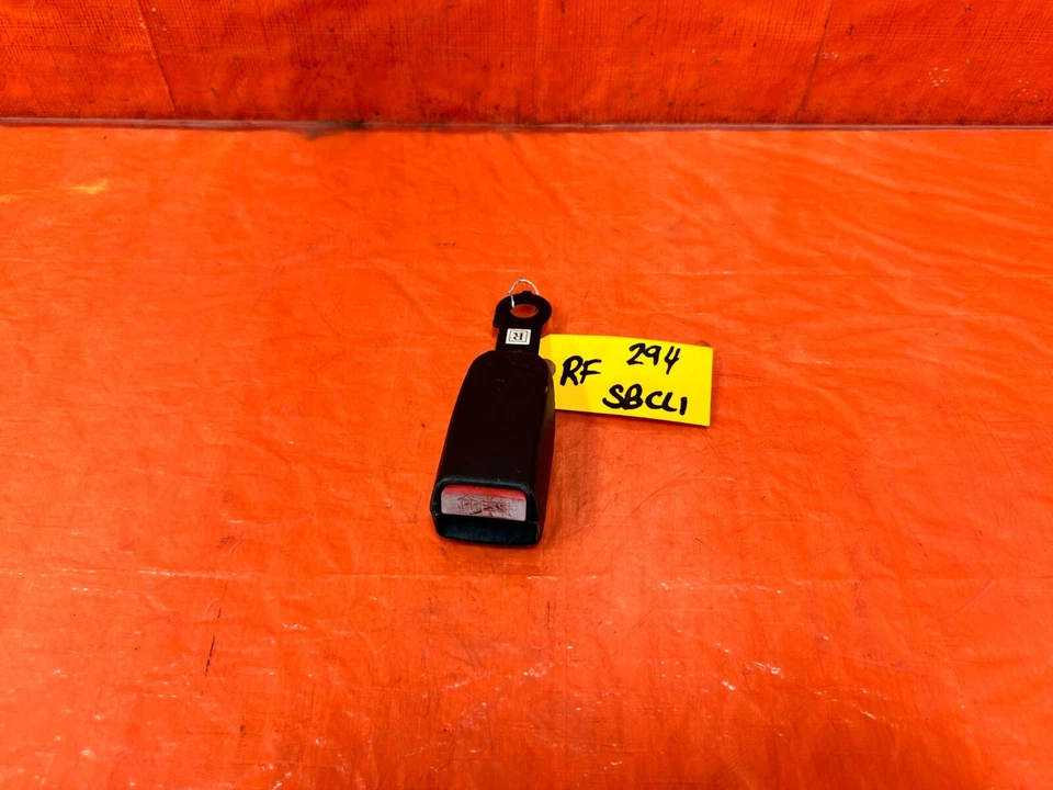 93-97 HONDA DEL SOL - CLIP DE HEBILLA DE CINTURÓN DE SEGURIDAD - PASAJERO DELANTERO DERECHO - OEM #294 Foto 1 de 2