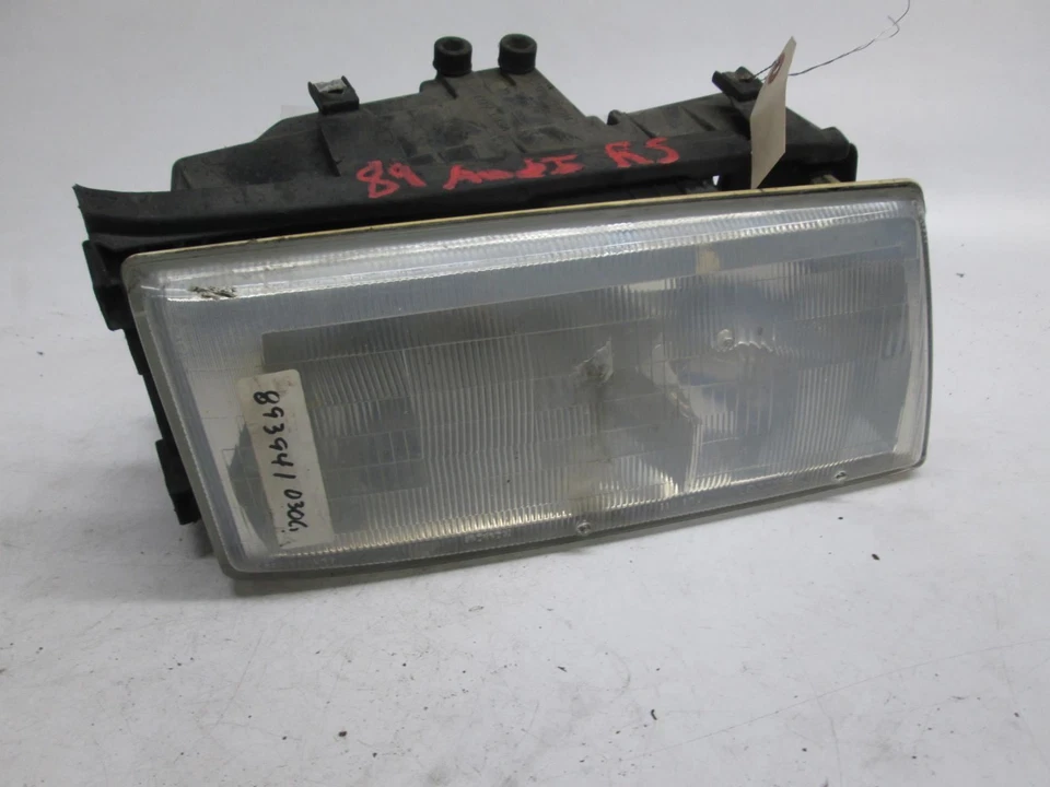 Audi V8 Quattro Right Side Headlight 90-94 441941106 (USED) - Image 1 of 1