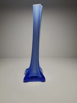 Florero delgado elegante azul cobalto para flores o exhibición 8 pulgadas de alto Foto 1 de 4