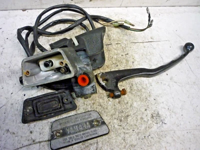CILINDRO MAESTRO FRENO DELANTERO YAMAHA 83 84 XVZ1200 XVZ 1200 VENTURE ROYALE OEM Foto 1 de 4