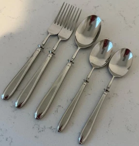 Oneida NORTHLAND Sentimental 18/8 Stainless Japan 5 PC Teaspoons Forks Flatware - Picture 1 of 2