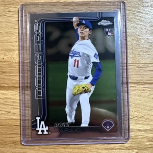 Roki Sasaki LA Dodgers RC #217 2025 Topps cromado nuevo lanzamiento - Imagen 1 de 2