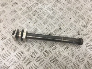 YAMAHA YZF R1 4XV REAR WHEEL SPINDLE YEAR 1998-99 (STOCK 771) - Imagen 1 de 1