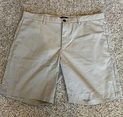 Shorts social masculino #63 Theory 38 pinos de lã listrado creme novo em folha - Imagem 1 de 2