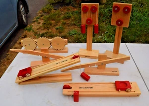 Lot Scientific Wooden Simple Machines: Gears, Pulley, Lever, Incline Eisco? - Picture 1 of 7
