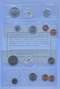 1982 P & D Uncirculated Mint Set 12 Coins P & D Cello - Picture 1 of 8