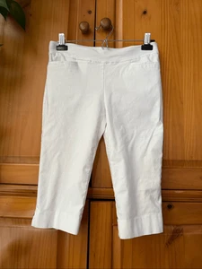 Chico’s Brigitte Pull-On Slim Capri Pants Off-White, Size 00P (U.S. 2P) - Picture 1 of 12