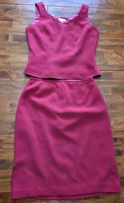 Женский костюм Tahari размер 8 красный без рукавов с подкладкой 2 предмета - Изображение 1 из 4