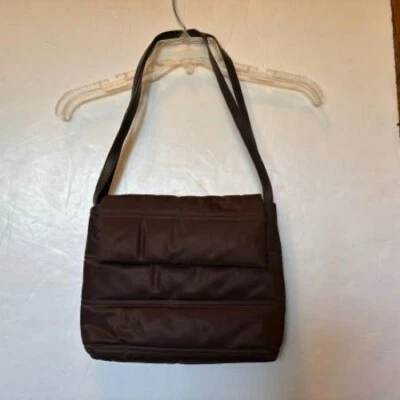 ¡NUEVO! Bolso de hombro Ann Taylor Loft marrón de tela acolchada Foto 1 de 4