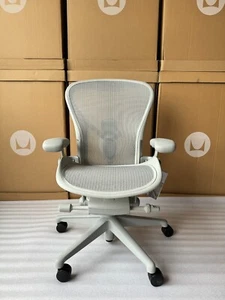 Herman Miller Aeron Mineral Brand New - Picture 1 of 8