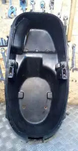 Vasca sottosella per Aprilia Mc Gulliver 95-98 COMPLETO TAPPO BATTERIA - Photo 1/5