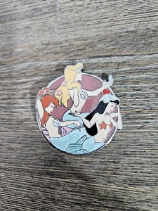 Fantasy Disney Pin Die kleine Meerjungfrau Schwestern unter dem Meer LE50 Bad Wolf Pins - Bild 1 von 4