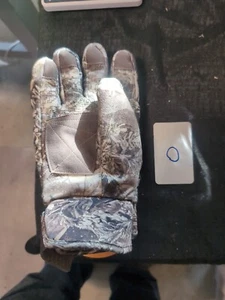 RealTree Edge Heavyweight Gloves Size L Infused Microban Waterproof Windproof - Picture 1 of 3