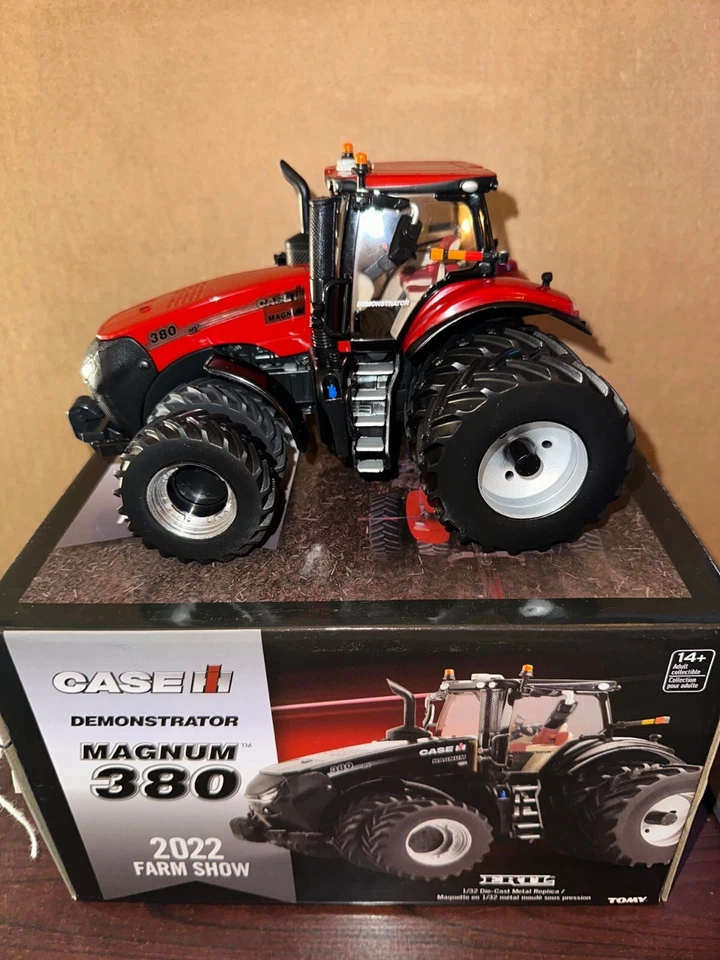 Ertl 1/32 CASE Magnum 380 4WD TRACTOR Demonstrator 2022 Farm Show #442920TP #70 - Image 1 of 1