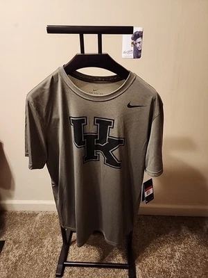 Nike Kentucky Wildcats Short Sleeve Tee Green Size Large - Image 1 of 4