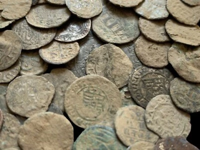 1 X Uncleaned Medieval Coin from Europe - Image 1 of 2