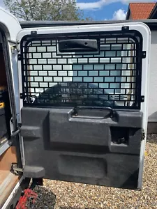 Rear Middle Window Mesh Guard Protection Grille Fits Land Rover Defender 90 110 - Picture 1 of 4