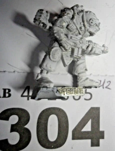 Warhammer 40k Ork Rogue Trader Genestealer Hybrid 2 metal raro dañado W304 - Imagen 1 de 4