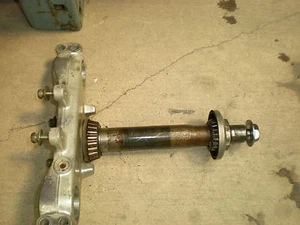 Yamaha XT 350 XT350 1986 árbol triple inferior - Imagen 1 de 1