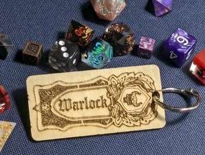 DND Warlock Clase Hecho a Mano Madera 2 Caras Juegos Mesa RPG Llavero Regalo Papel 5 - Imagen 1 de 3