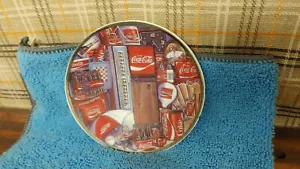 VTG 1995 ~ Coca Cola ~ 4" Mini Plate ~ Collectors Edition ~ Soda Machine - Picture 1 of 4