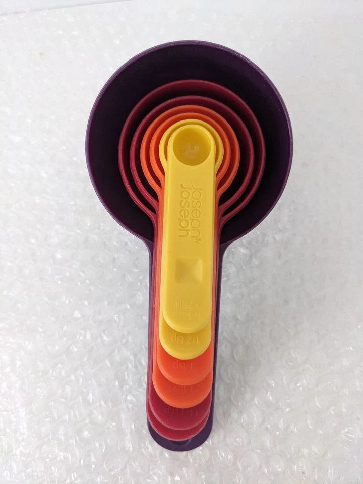 Joseph Joseph - Juego de vasos y cuchara medidores Foto 1 de 2