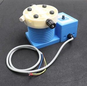 EMEC Dosierpumpe Model POMPA GCO 00100 FP 230VAC 100l/min 0,11A 230VAC - Bild 1 von 8