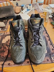 REEBOK MEN'S RA407KRI HEXALITE MID HIKING BOOTS SUEDE..SIZE 12 - Picture 1 of 7