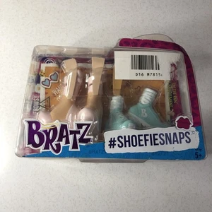 Bratz Shoefie Snaps Pack - Estilo 1 - Ballet - Zapatillas Plataformas y Tenis - Imagen 1 de 8