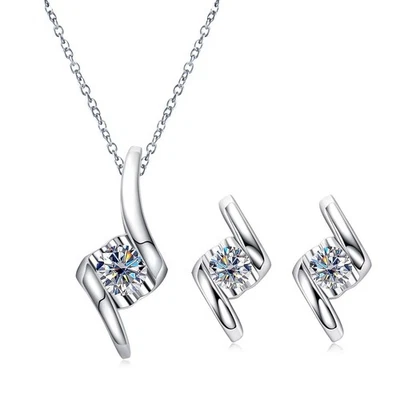 Juego de joyas collar colgante de 1 quilate enchapado en oro de 18 quilates de 0,4 quilates de moissanita Foto 1 de 4