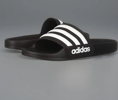 Slides Adidas Adilette Shower Comfort preto/branco infantil tamanho 6 novo sem etiquetas - Imagem 1 de 4