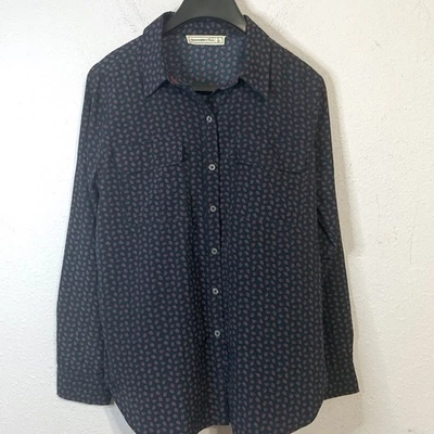 Abercrombie & Fitch Women Navy & Red Paisley Print Longsleeve Blouse Size Large - Image 1 of 4