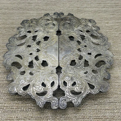 VTG Victorian  Silverplate Ornate Expandable Trivet Stand - Image 1 of 4