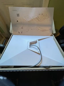 Starlink V4 With Gen 3 Router - Picture 1 of 4