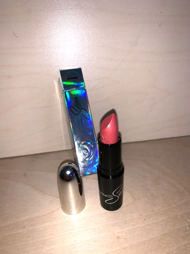 MAC SELENA INOLVIDABLE MATTE 口红 0.10 盎司 / 3 克 正品 全新带盒  — 第 1/1 张图片