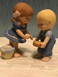 ENESCO COUNTRY COUSINS set of 2 - Picture 1 of 8