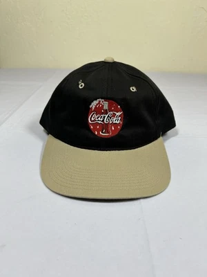 Gorra Coca-Cola bordada ajustable con cierre a presión Foto 1 de 4
