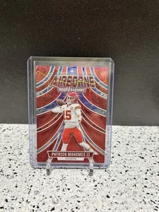 Panini Rookies & Stars 2024 - Aerotransportado Patrick Mahomes II #A-PMS Longevidad - Imagen 1 de 2