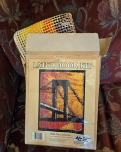 Vtg Latch Hook Kit Golden Gate Bridge Span NYC R566 The Connection Started MCM - Imagen 1 de 5