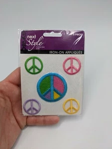 New 5 Peace Sign Multi-colored Iron-On Appliqués Patches - Hippy- 1 Pack - Picture 1 of 5