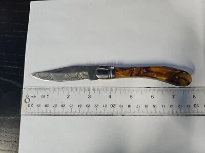 CUSTOM HANDMADE DAMASCUS  POCKET KNIFE Purple And Butterscotch Scales Lockback - Image 1 of 4