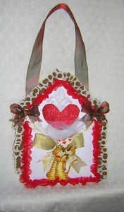 Valentine's Day RUFFLED Red Gold POLKA-DOT Lacy GLITTER Heart LOVE Envelope - Picture 1 of 6